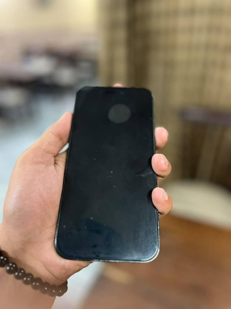 Apple iPhone 14 Pro Max 1