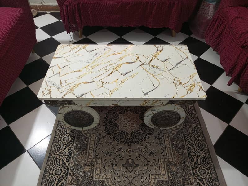 Center table 0