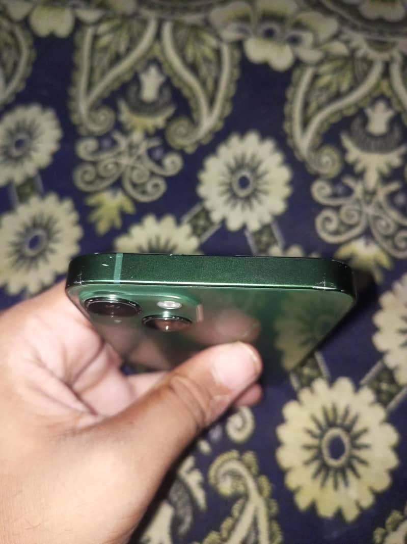 iphone 13 factory 4