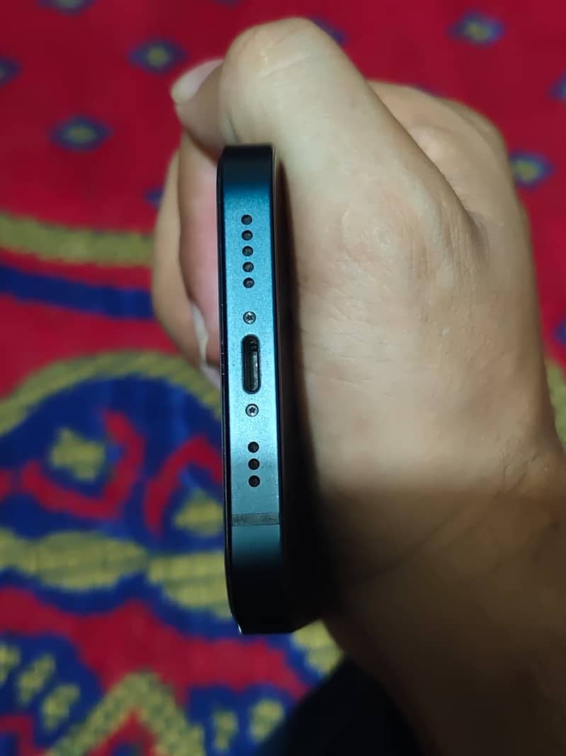 Apple iPhone 13 JV 2