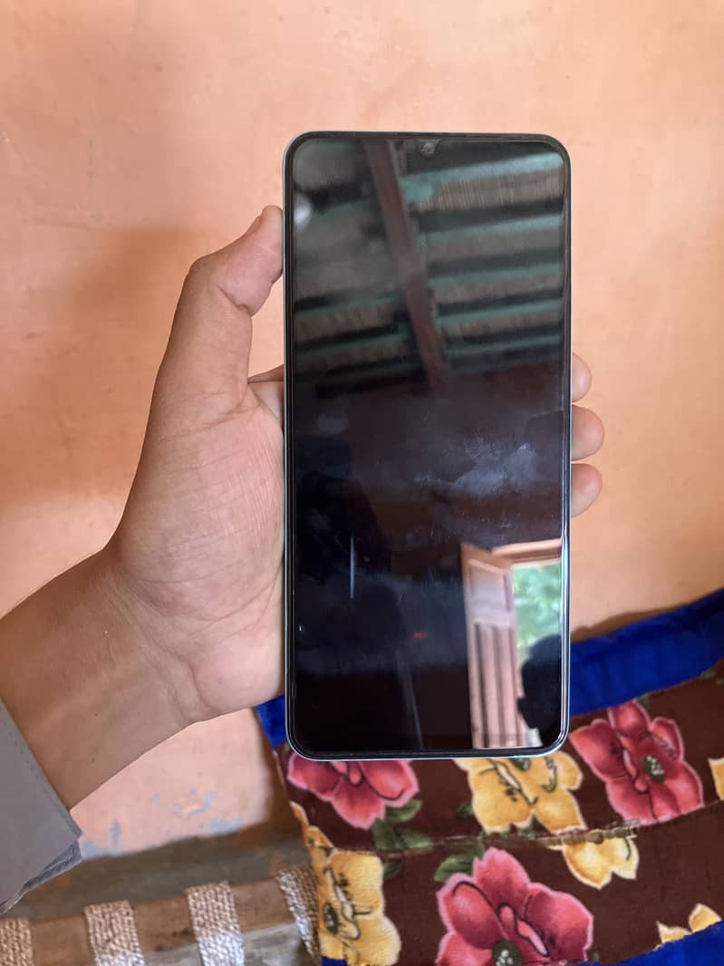 Realme c51 1