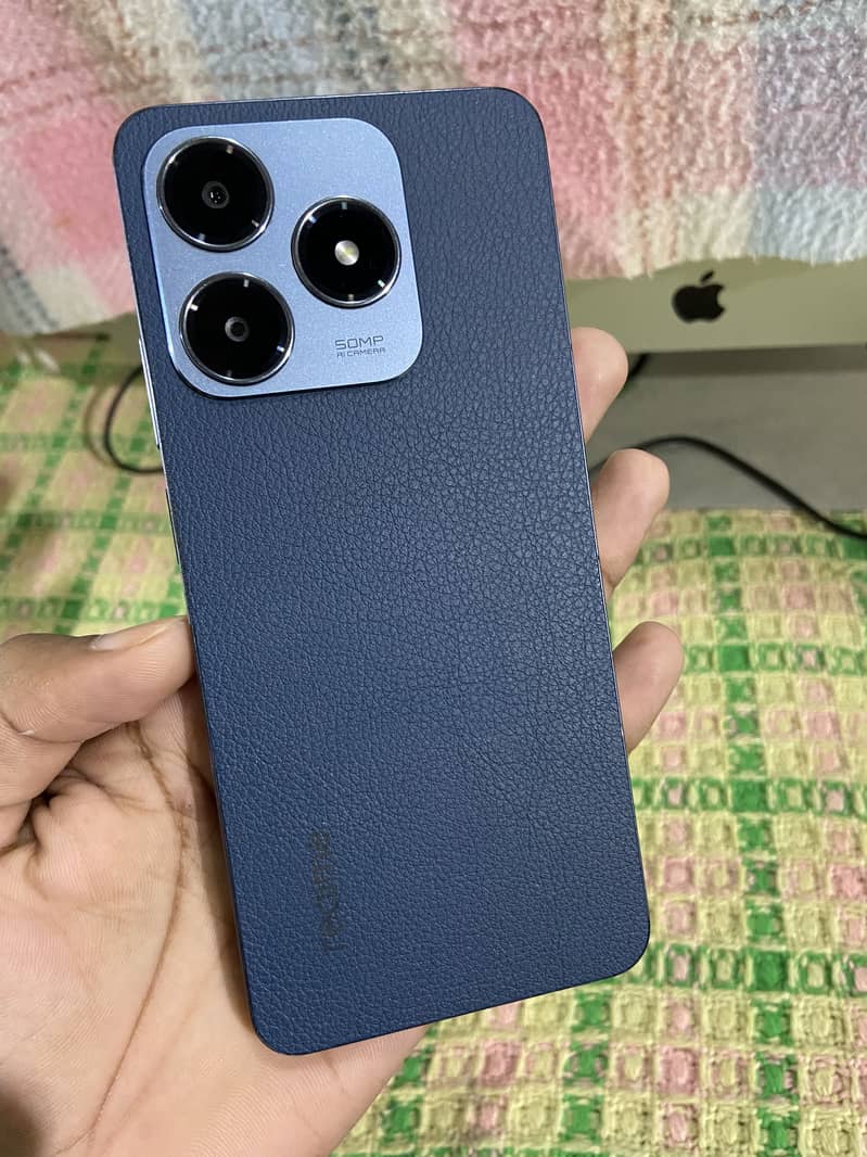Realme C63 1