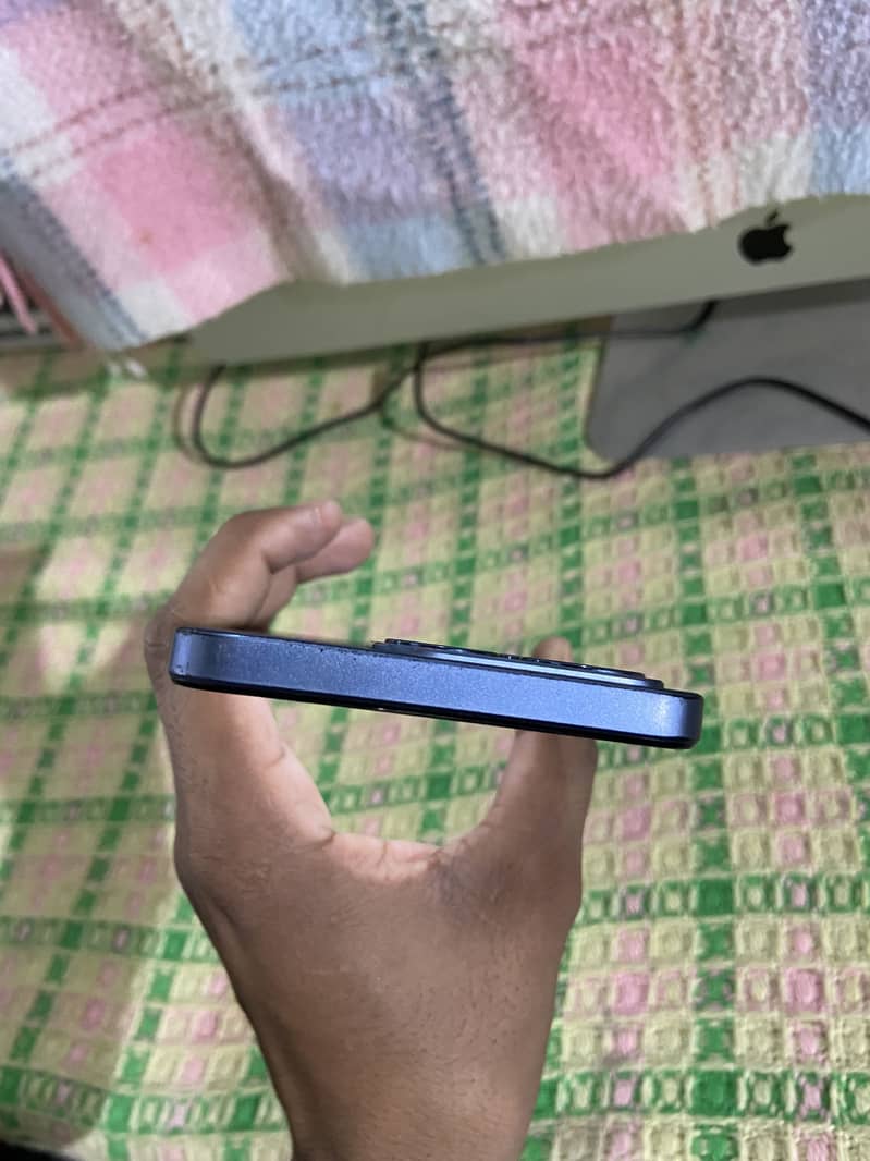 Realme C63 3