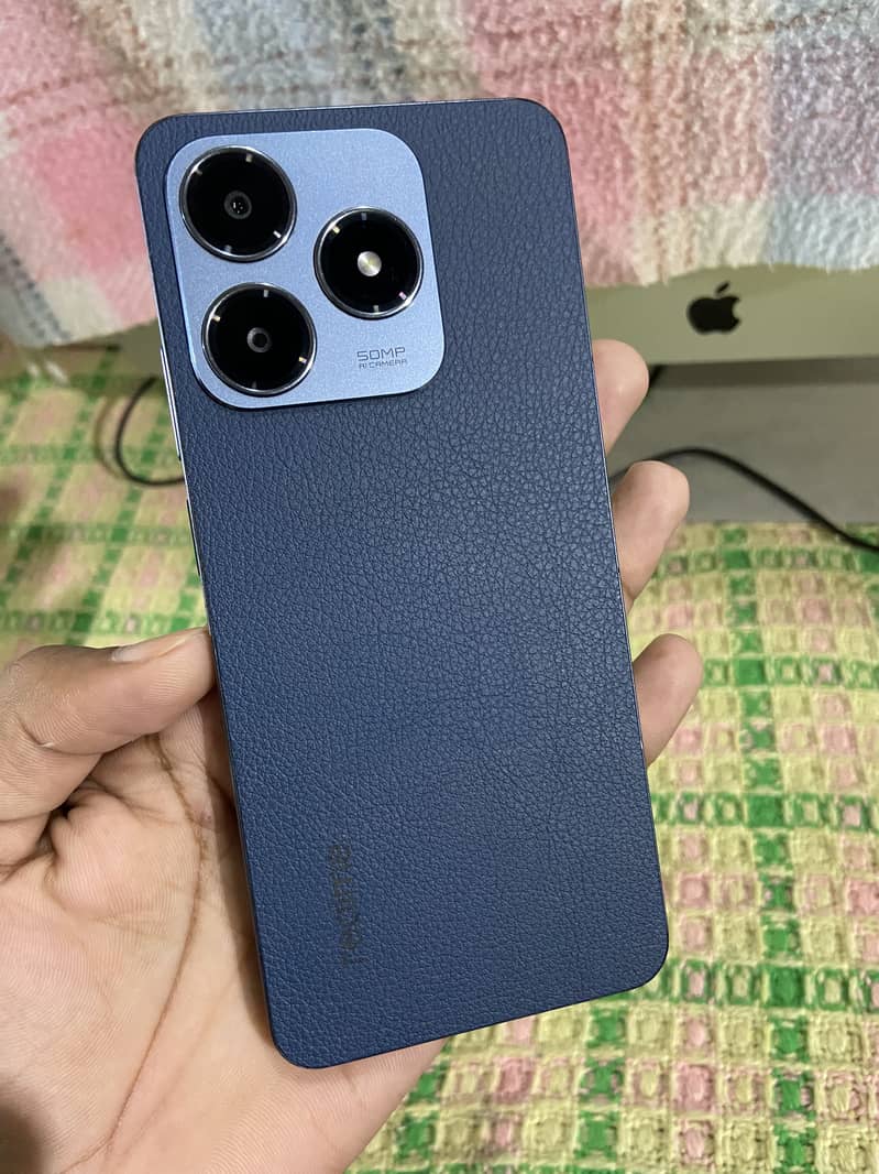 Realme C63 4