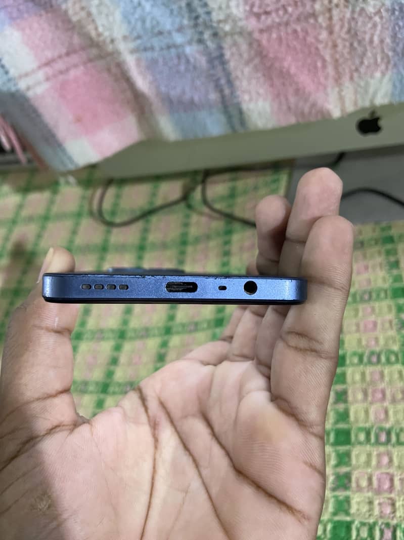 Realme C63 5