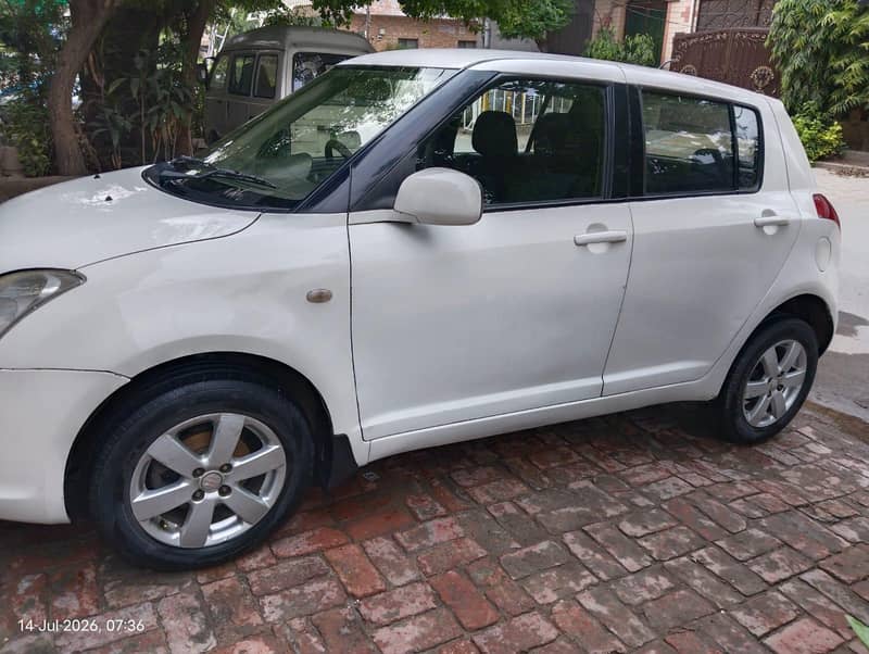 Suzuki Swift 2014 4