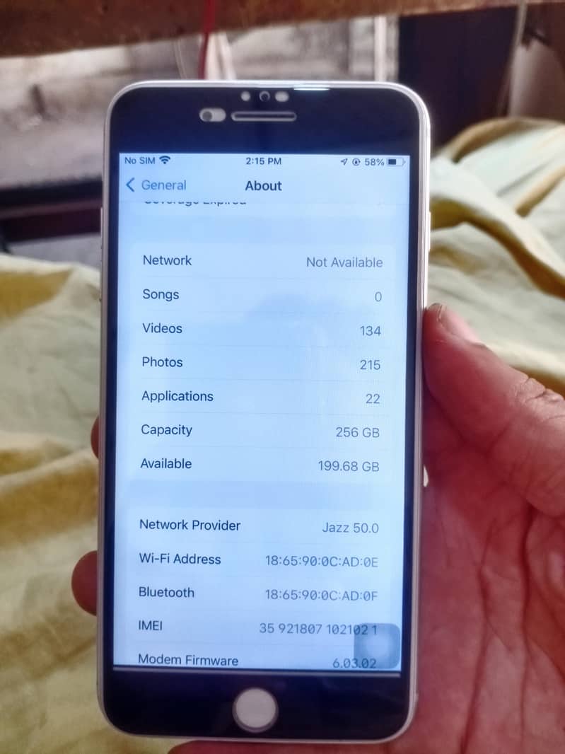 Apple iPhone 7 Plus 1