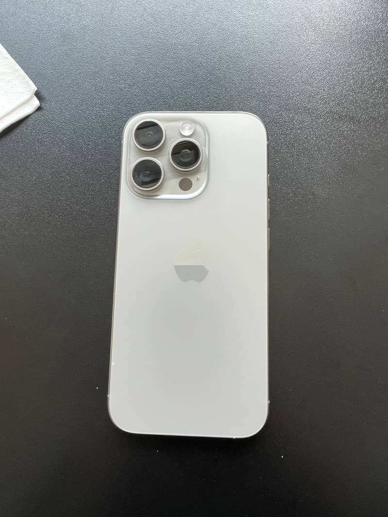 iPhone 16 Pro 0