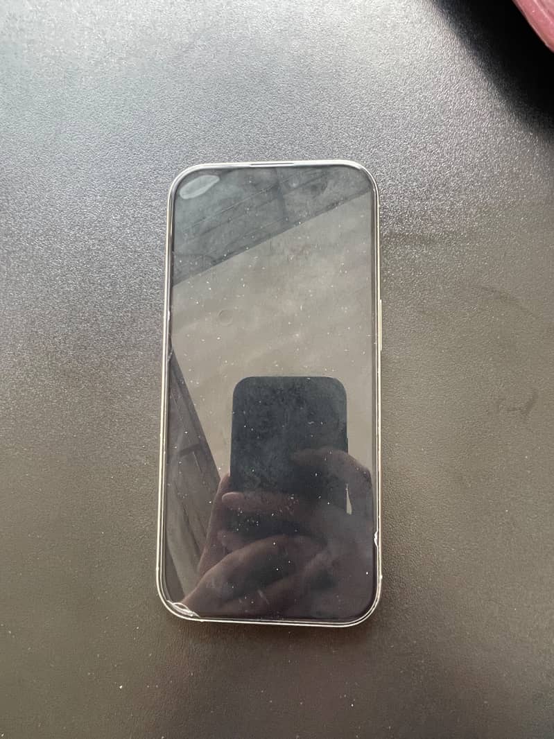 iPhone 16 Pro 5