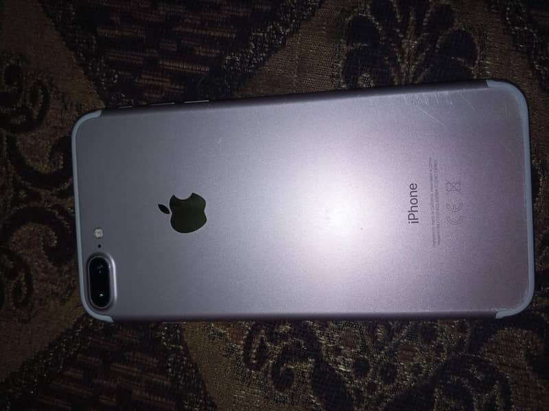 Apple iPhone 7 Plus 0