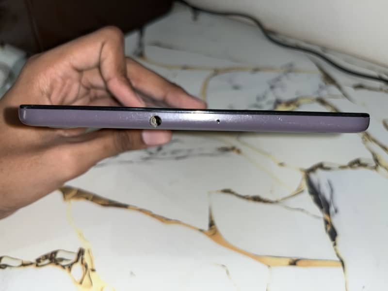 galaxy A (8.4” 2020) 5