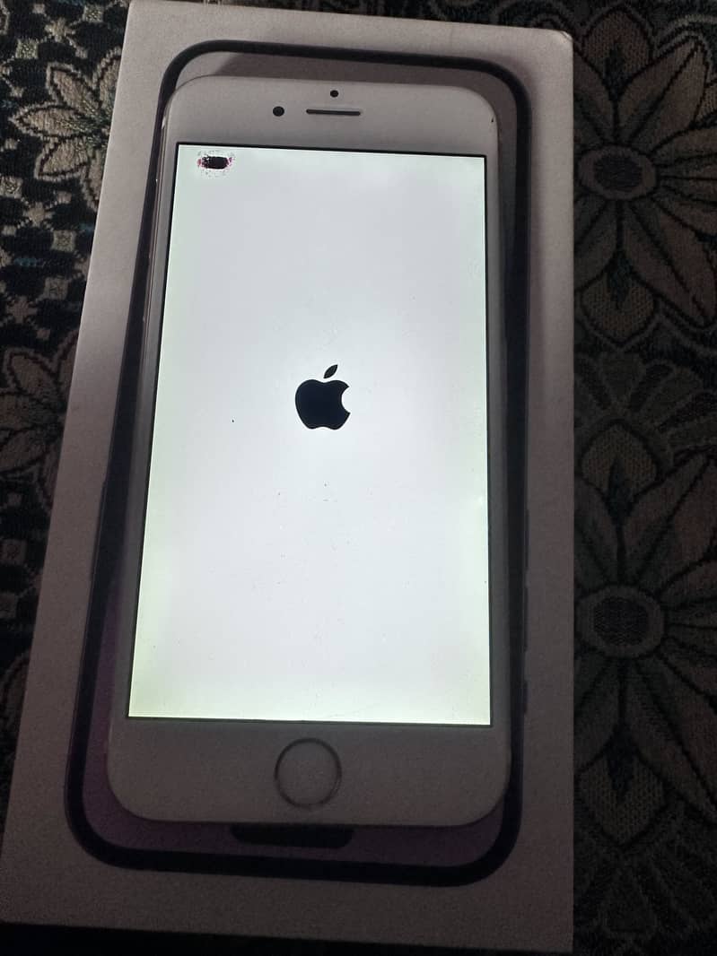 Apple iPhone 6S 8