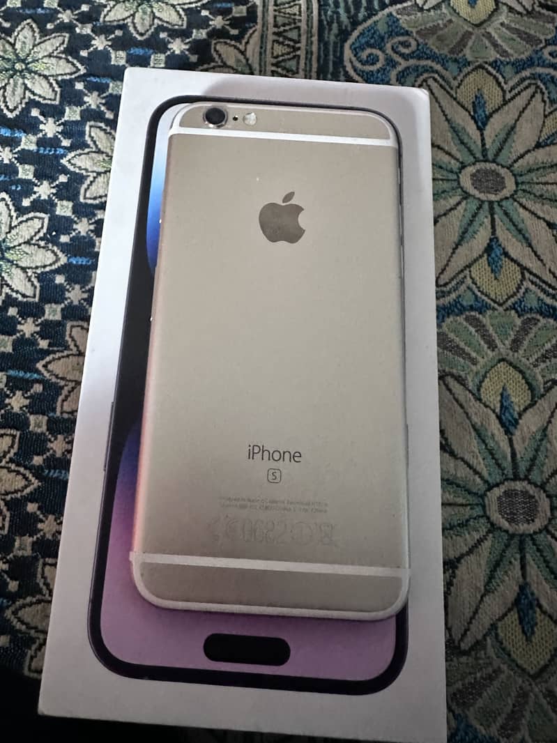 Apple iPhone 6S 18