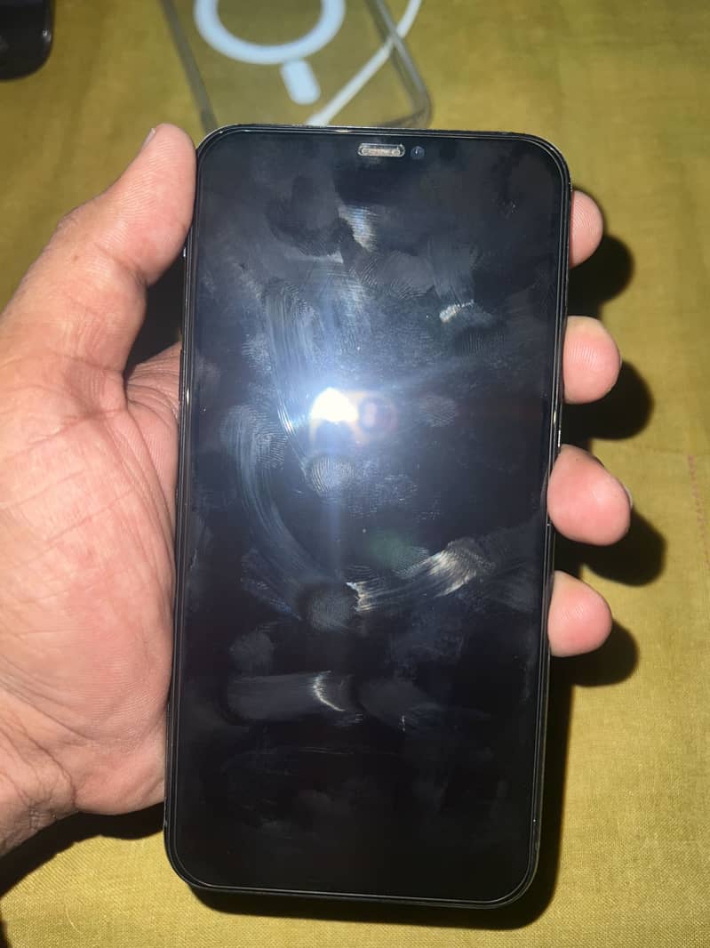 Apple iPhone 11 Pro Max 2