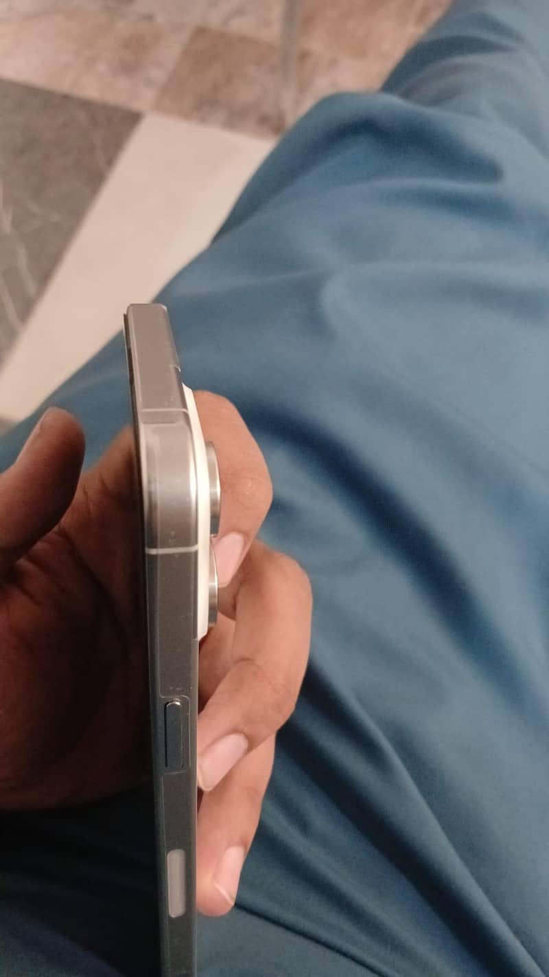 Iphone 15 pro max JV 3