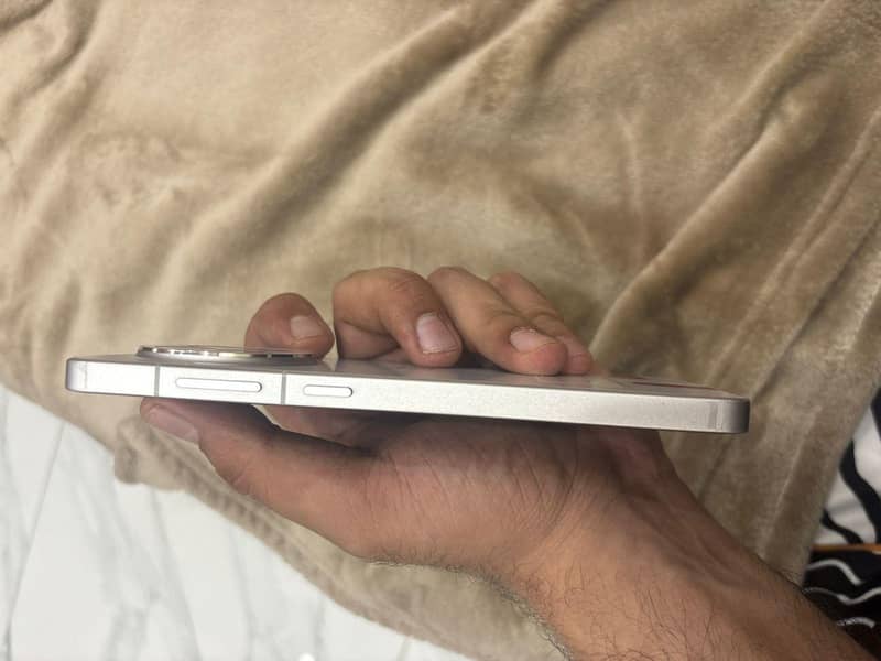 One Plus 13R 5