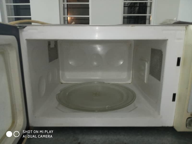 Microwave 2