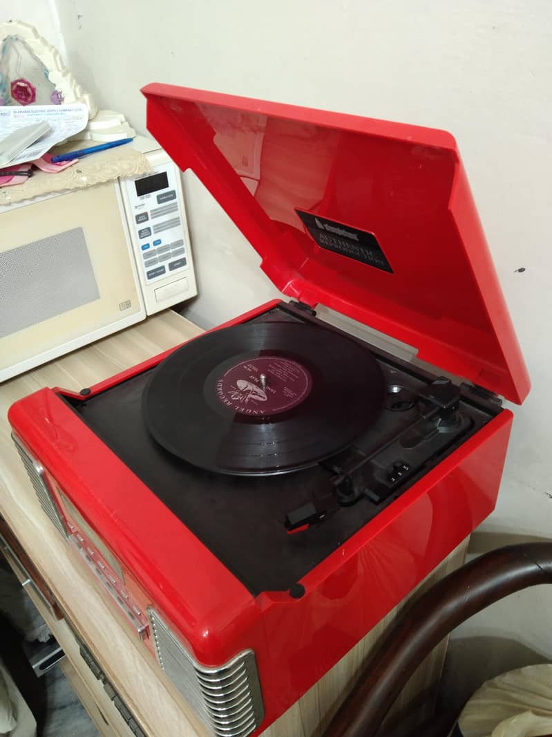 Remote control Turntable and semi automatic Turntable 3