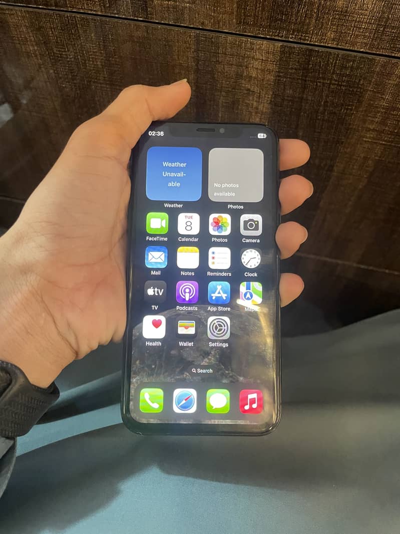 Apple iPhone XS 0