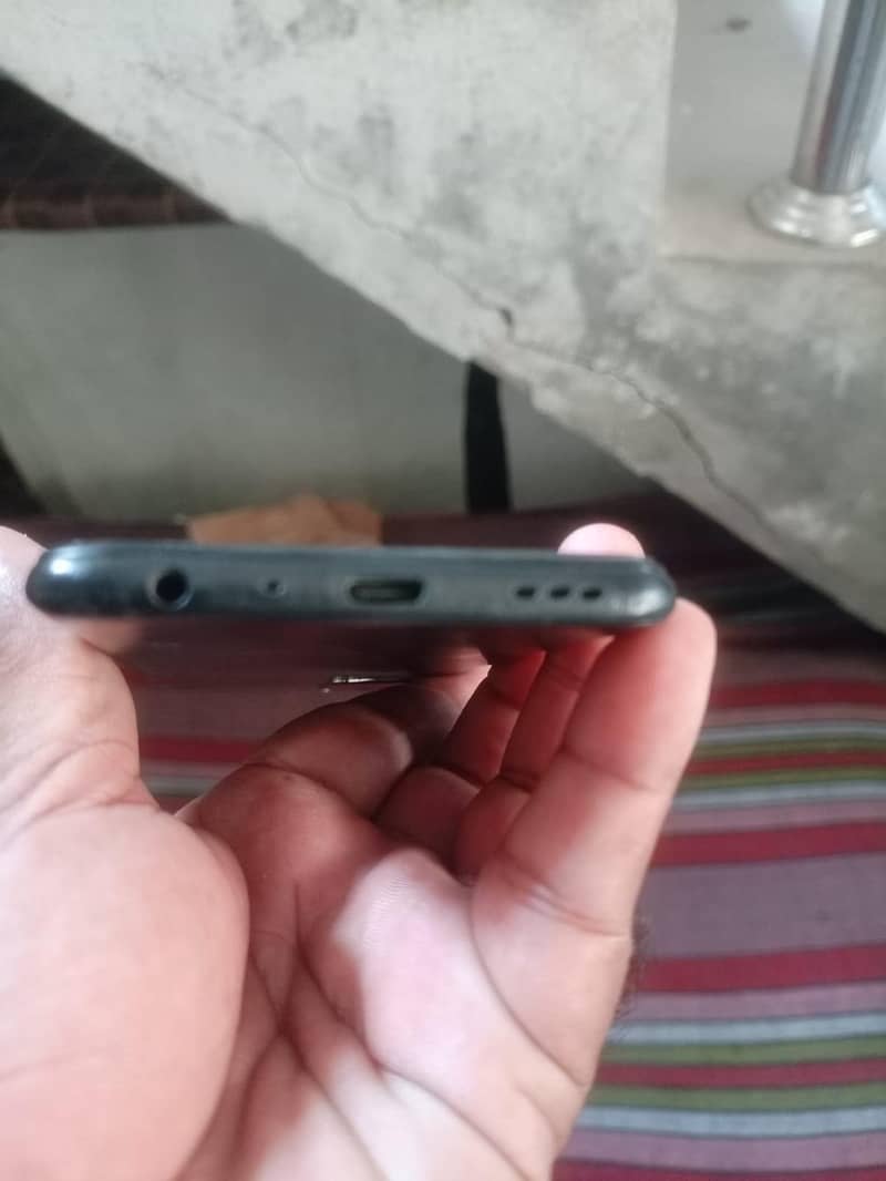 OPPO A76 3