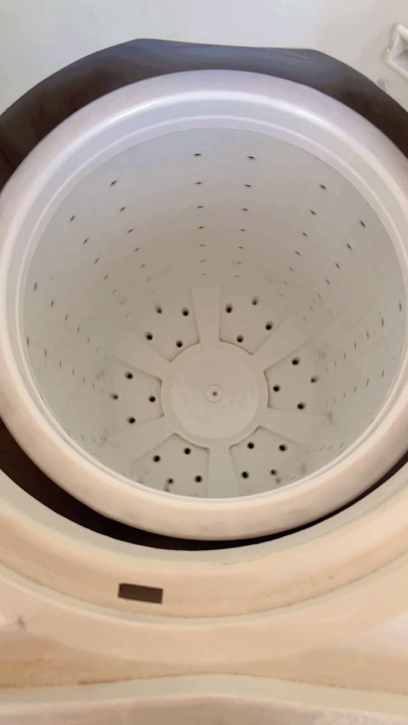 Washing machine and dryer 1