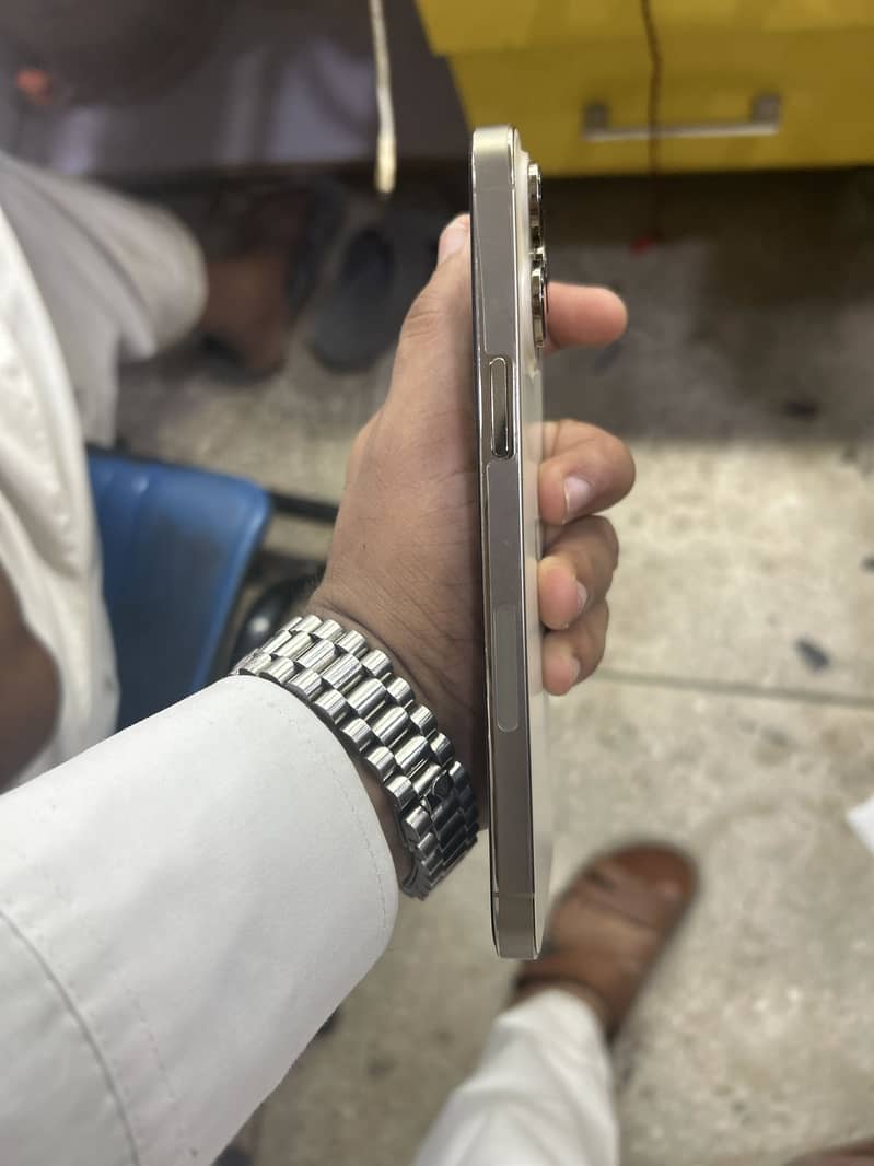 Apple iPhone 14 Pro Max 5