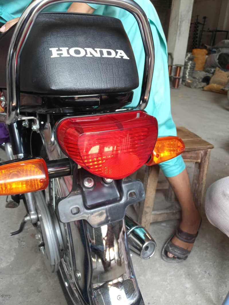 Honda CD 70 5