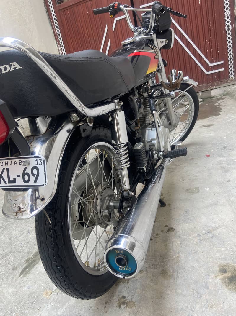 Honda 125     Old model 2013 4