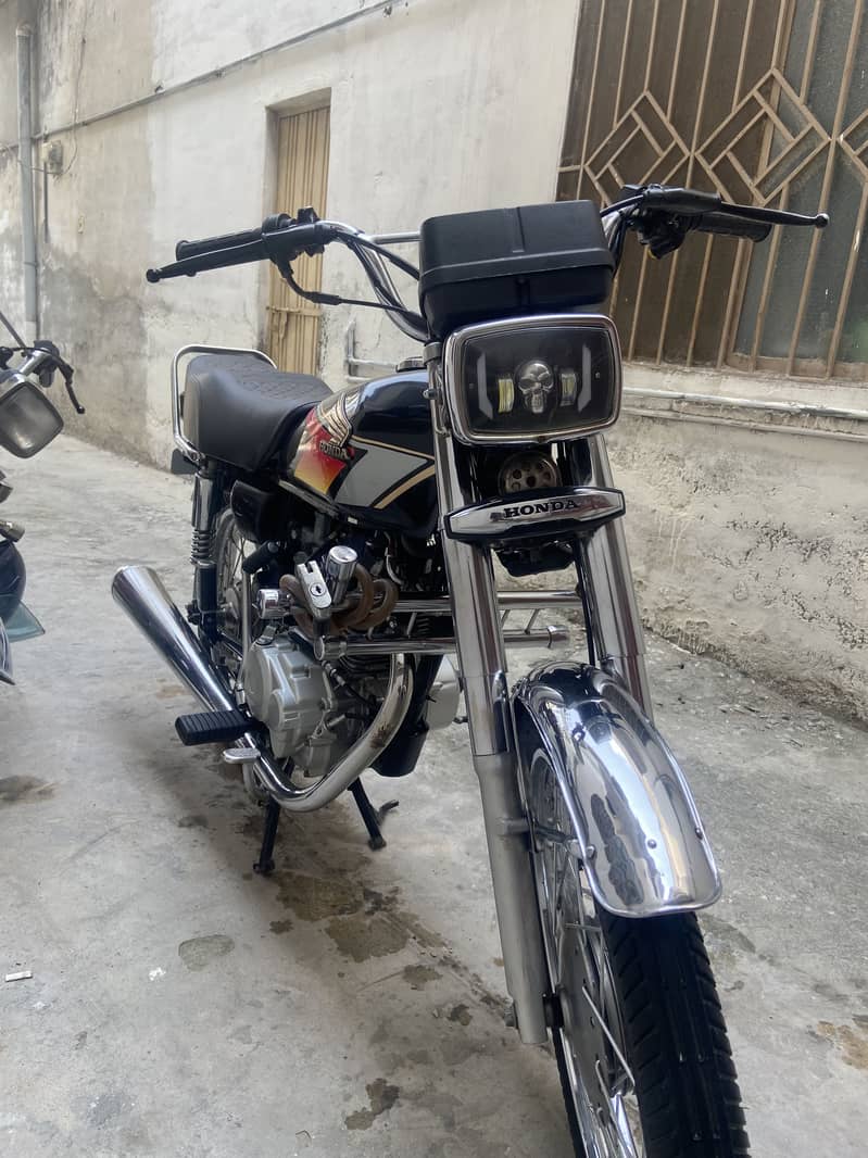Honda 125     Old model 2013 6