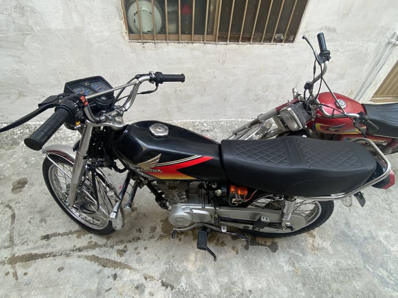 Honda 125     Old model 2013 8