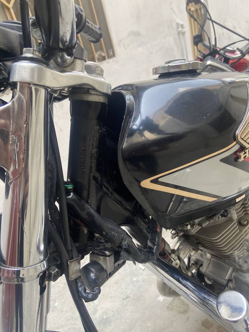 Honda 125     Old model 2013 10