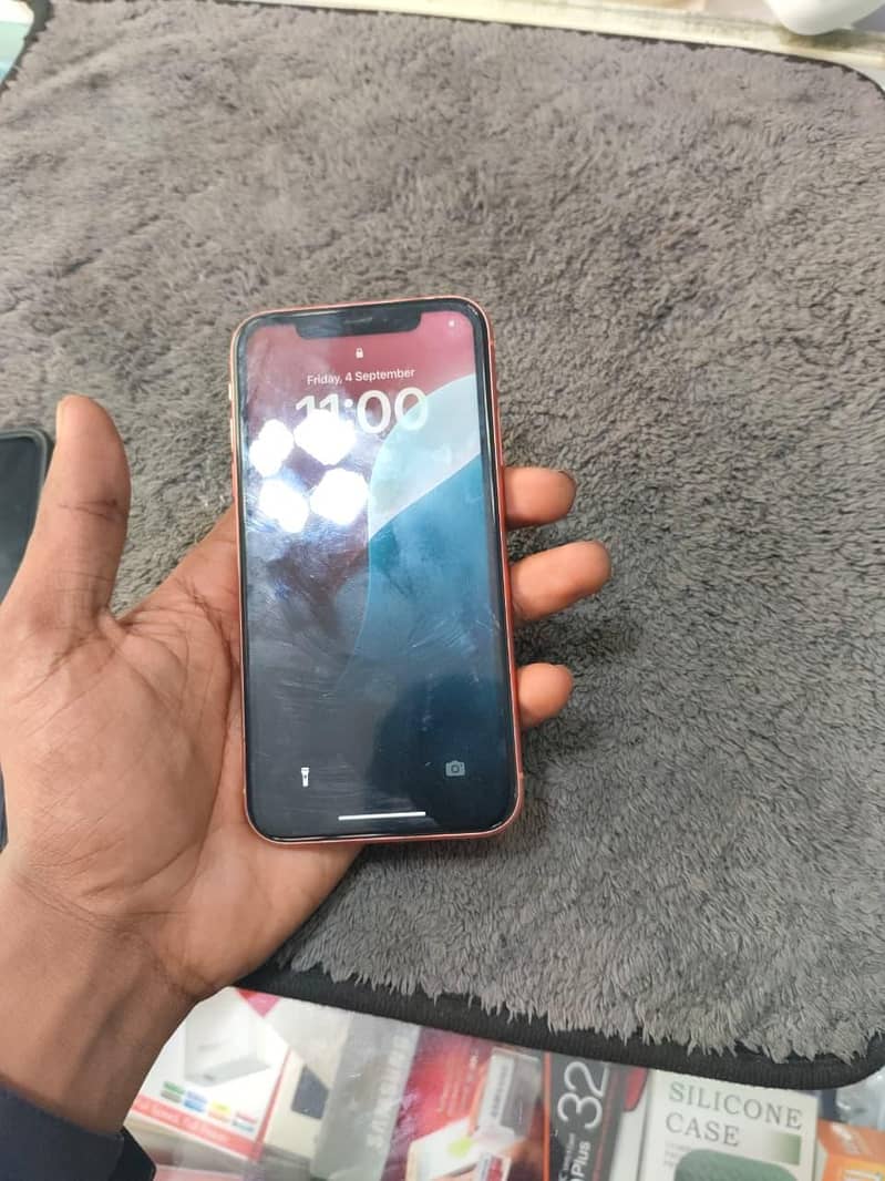 Apple iPhone XR 2