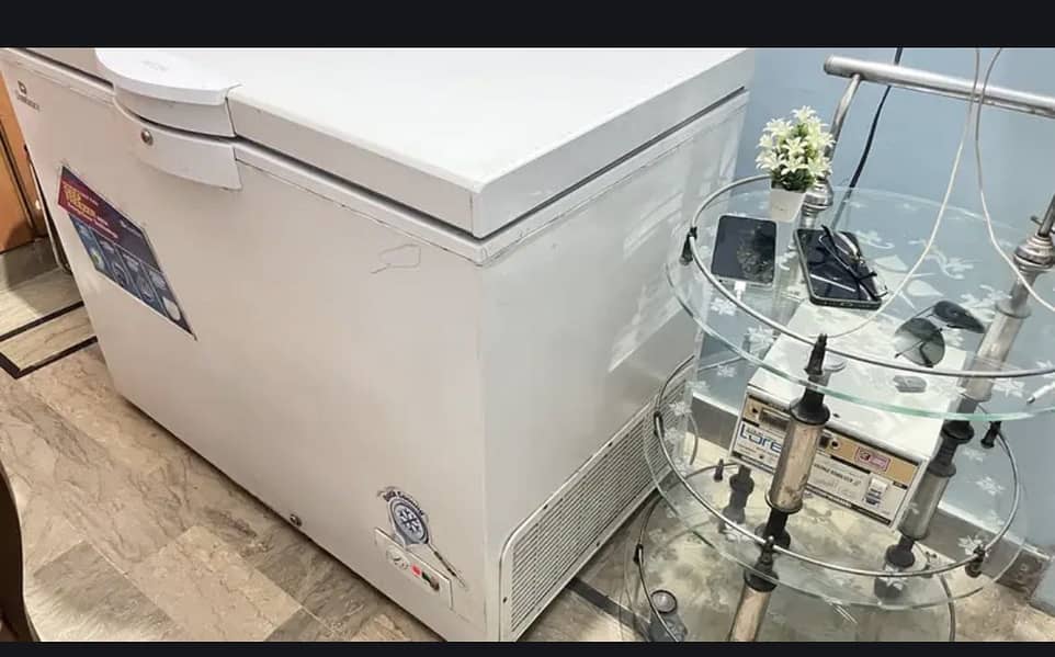 Dawlence deep freezer  mid size 0