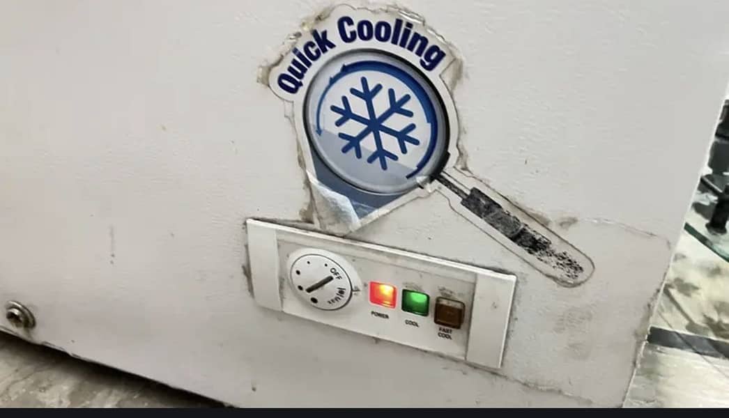 Dawlence deep freezer  mid size 5