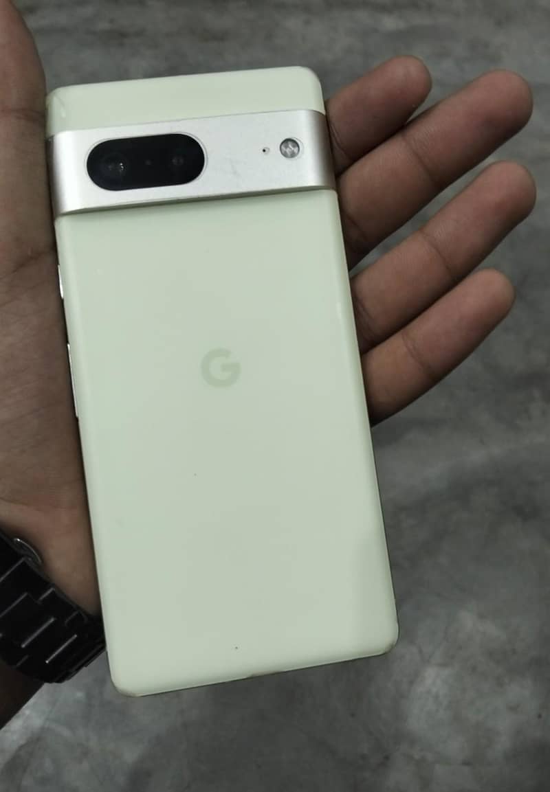 Google Pixel 7 13