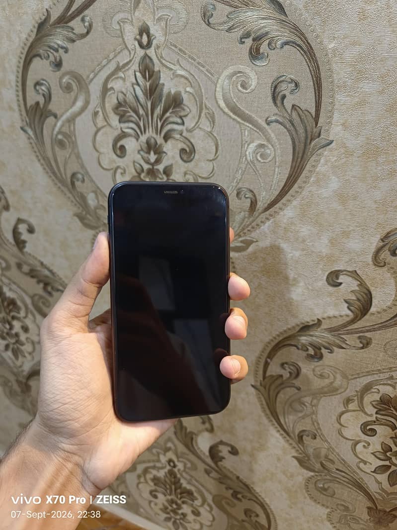 Apple iPhone 11 1