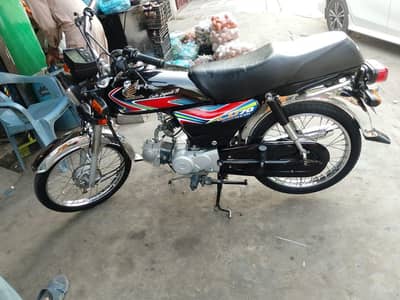 Honda CD70 2018 modal. Total orgnal Contact 03225488584