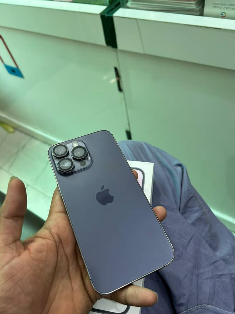 Apple iPhone 14 Pro Max 3