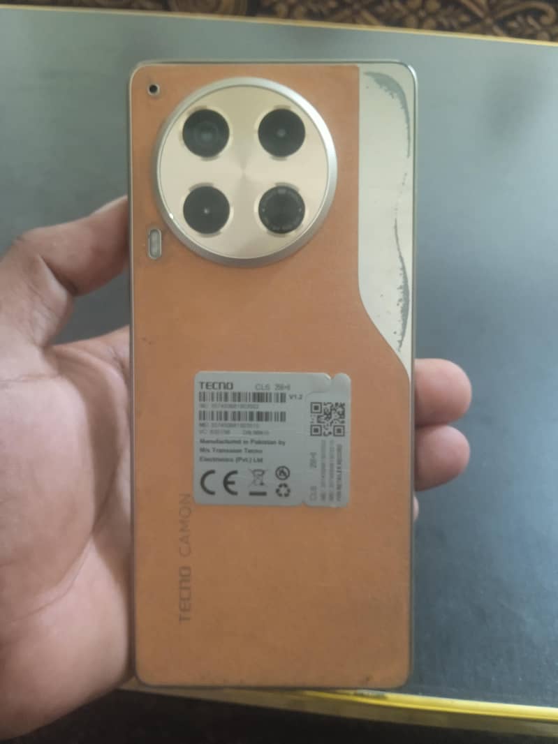 Tecno CAMON 30 0