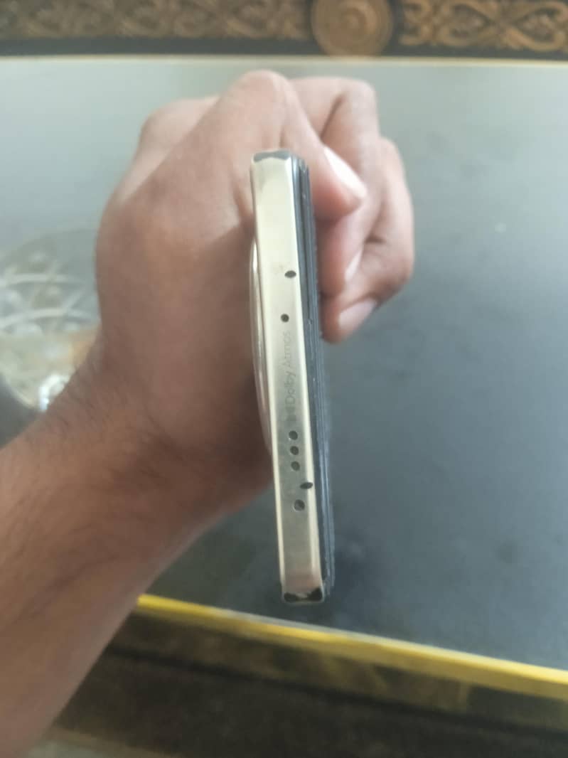 Tecno CAMON 30 4