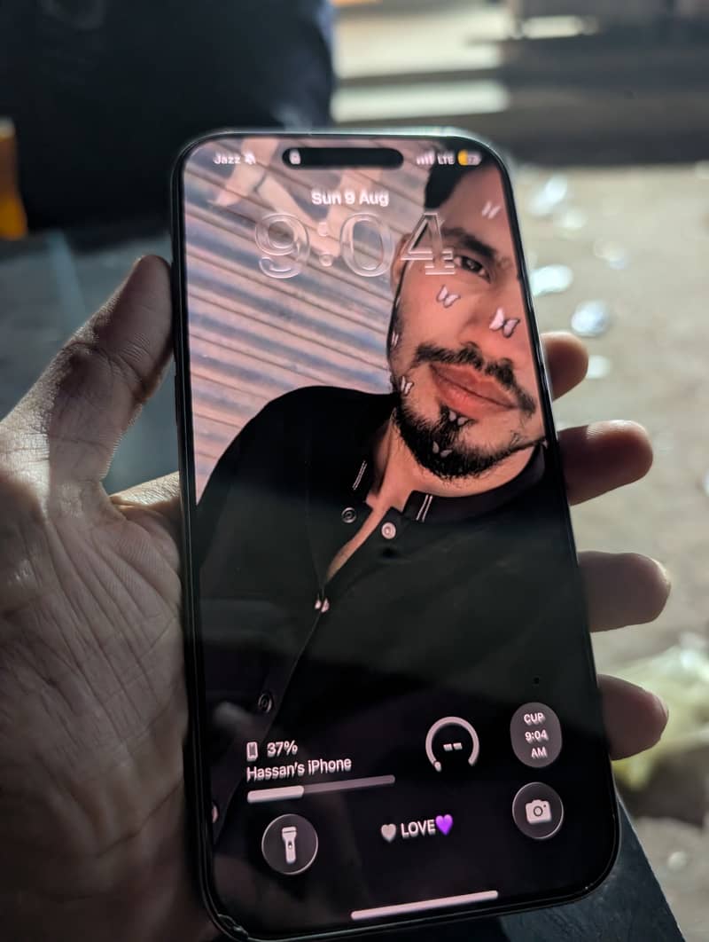 Apple iPhone 16 Pro Max 3