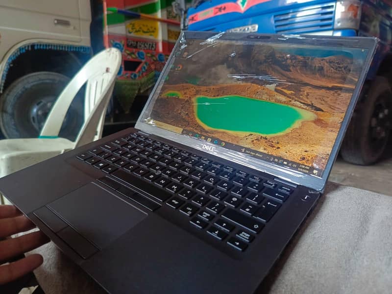 core i5 v pro 8th generation 3