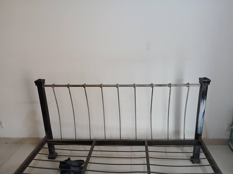 Bed For sale 0