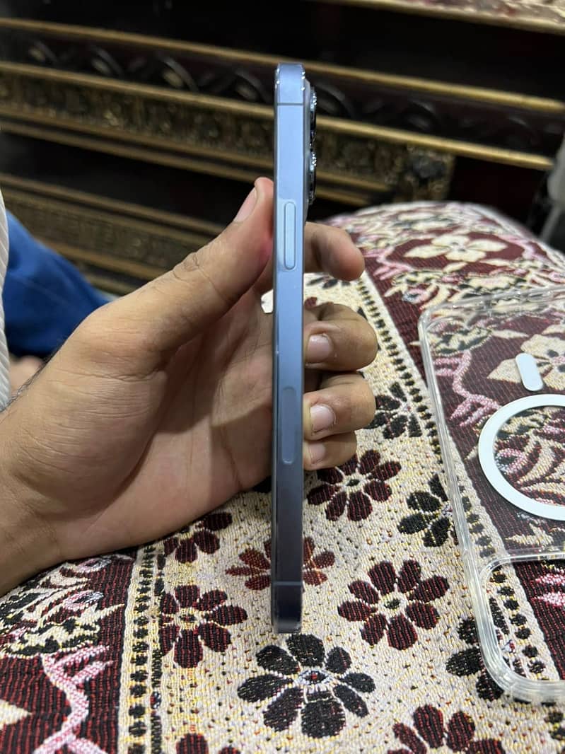 Apple iPhone 13 Pro Max 5