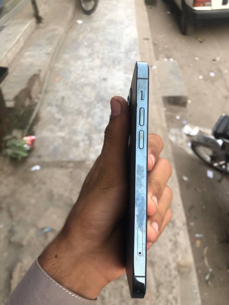 iPhone 12 pro 2