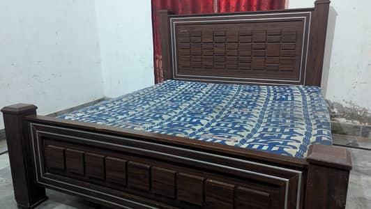 Full size bed dressing table side tables and devider almari one piece