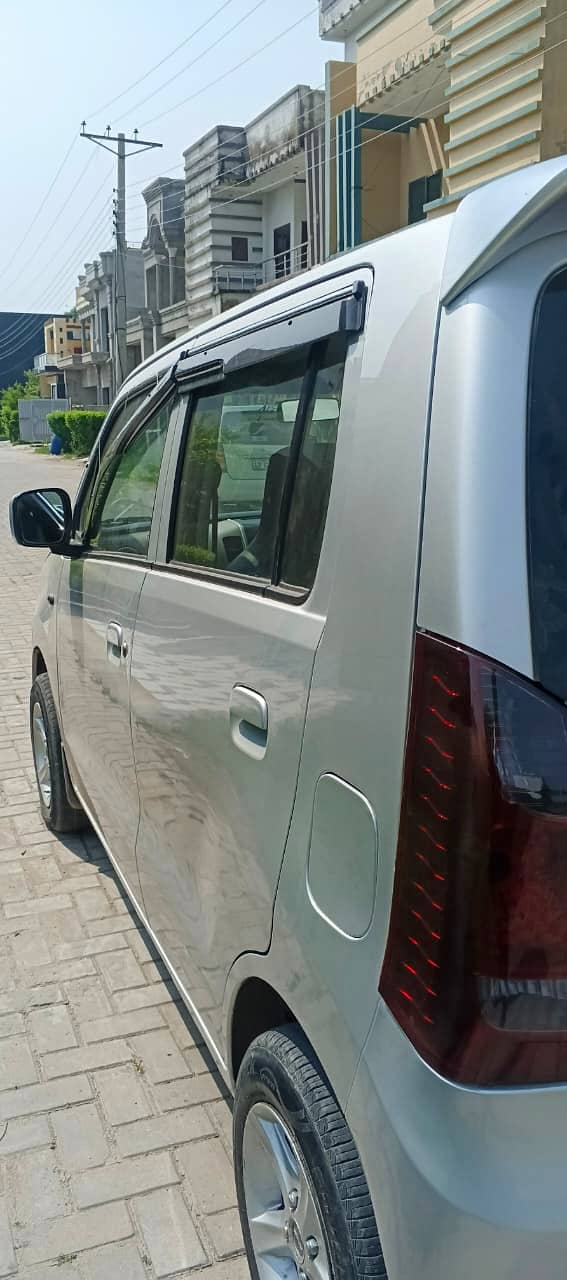 Suzuki Wagon VXL 2016/17 3