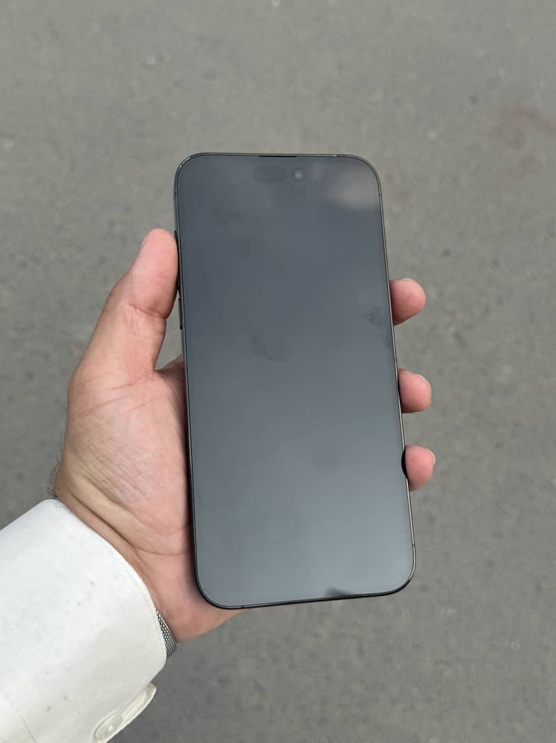 iPhone 14 Pro Max 5