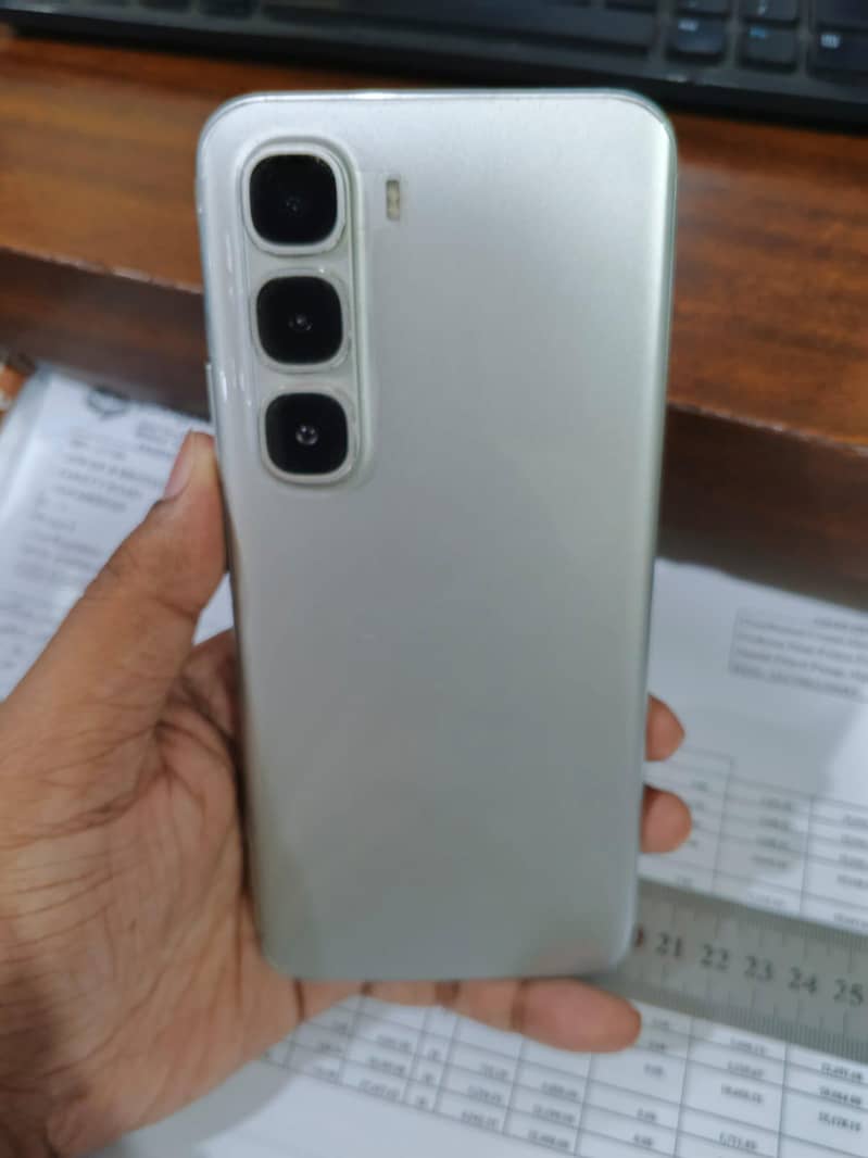 Infinix hot 60 pro plus 3