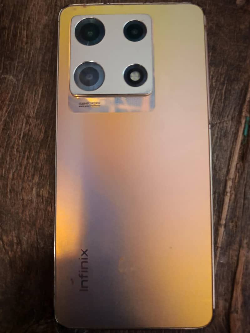Infinix Note 30 Pro 0